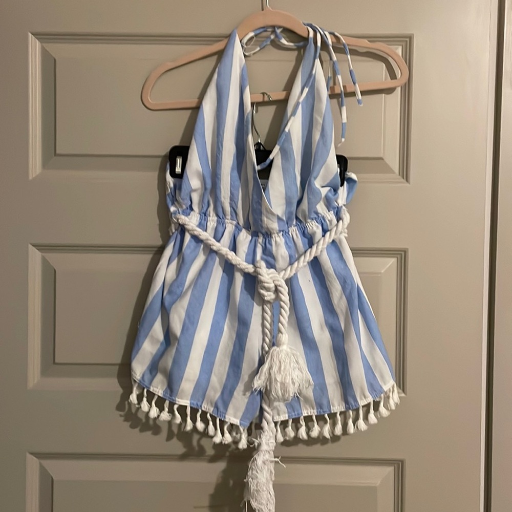 Backless romper. Linen
